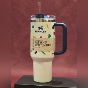 Stanley 40oz The Flowstate Quencher H2.0 NWT (No Box) Tumbler! Abstract Geo